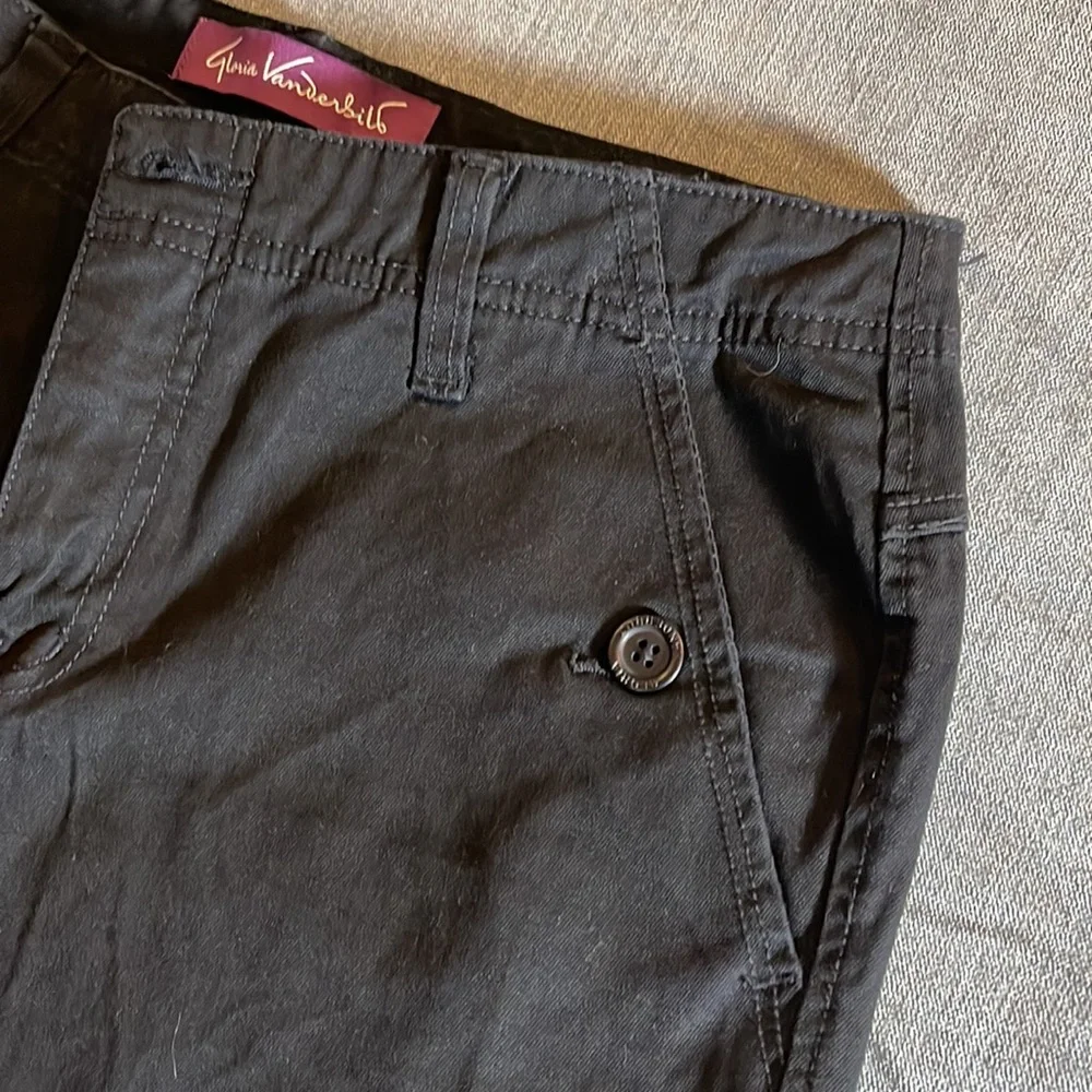 Gloria Vanderbelt, black capris, size 8 (23-123) - Picture 4 of 8